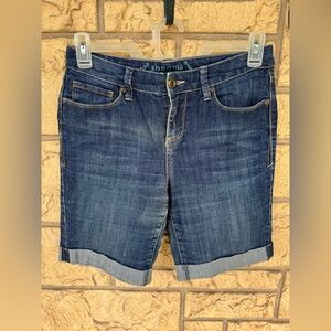 Sonoma Bermuda, modern Denim Shorts Size 8